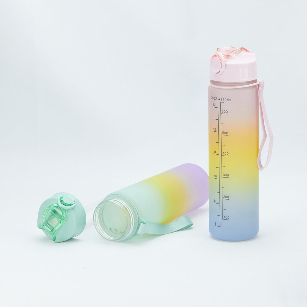 700ml Plastic Bottle with Screw Lip Sports Water Bottle Reusable Water Bottles Leakproof  Colorful Spray Painting Bottle