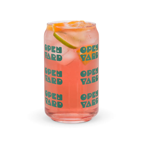 Can-shaped glass (available with straw)
